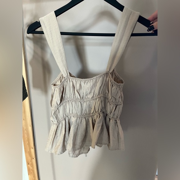 Super cute Tank top - Picture 2 of 3